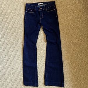 JBrand women’s jeans. 30 Long, Mid-rise Dark blue, like new! Only worn once